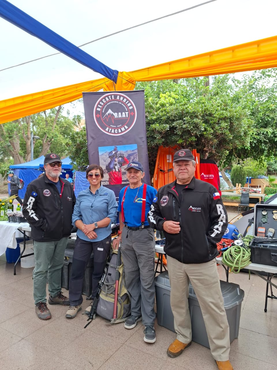 Equipo RAVA en terreno
